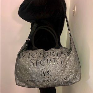 Victoria’s Secret large zippered tote duffel bag